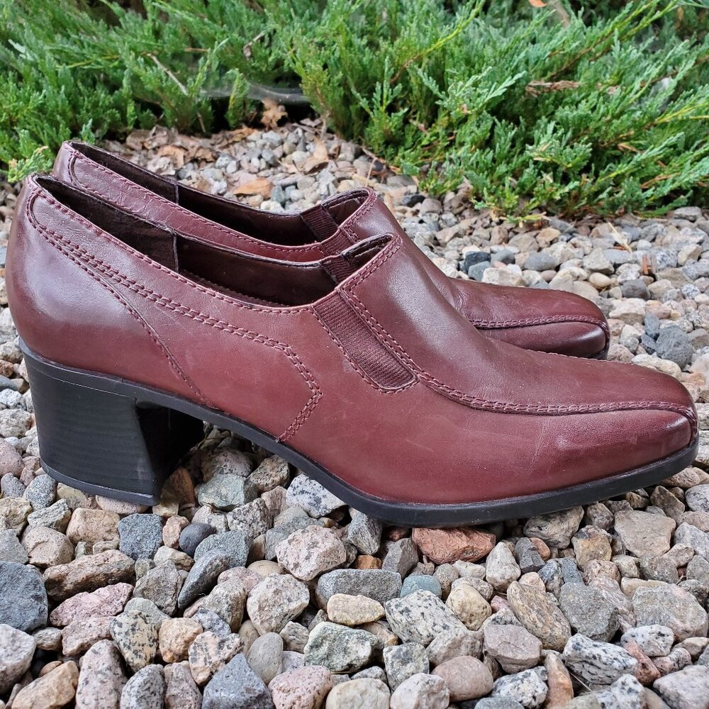 Clarks soft leather dress shoes slip on chunky heel everyday loafers